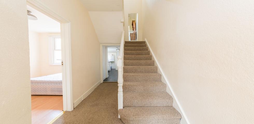 			PRIVATE GARDEN, 3 Bedroom, 1 bath, 1 reception House			 Prospect Road, FINCHLEY ROAD / CHILDS HILL